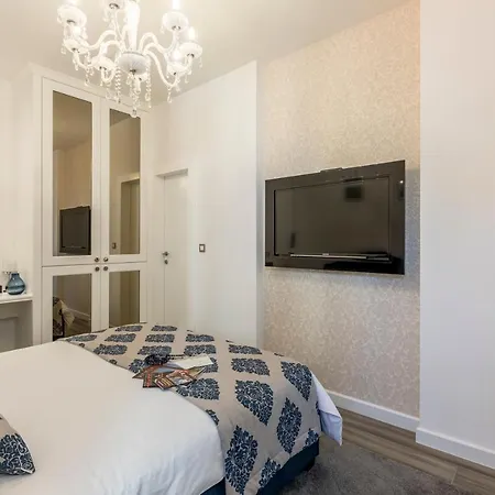 Elixir Luxury - In The Old Town 4*