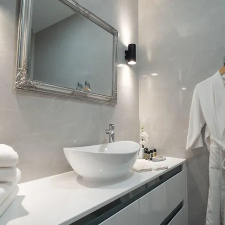 Elixir Luxury 4* Σπλιτ