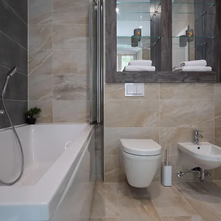 Πανσιόν Elixir Luxury Σπλιτ