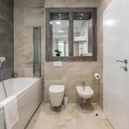 Πανσιόν Elixir Luxury - In The Old Town