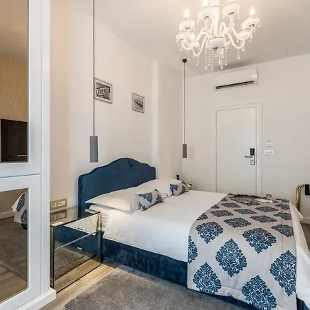 Elixir Luxury - In The Old Town 4*